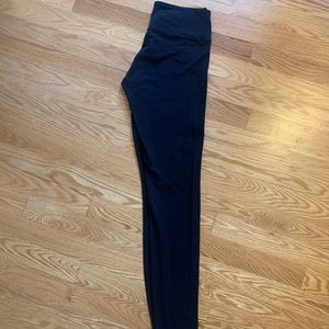 plain black lululemon leggings